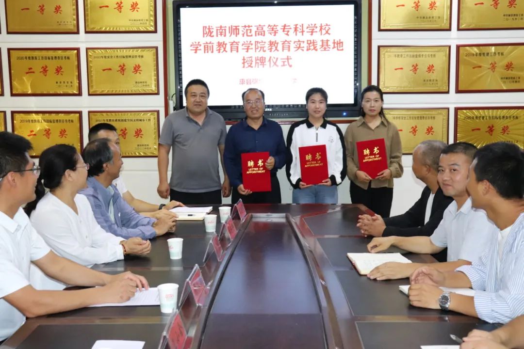 说明: https://mmbiz.qpic.cn/sz_mmbiz_jpg/dSSxVKrpEGb3c6Rxv4a9ps3XxUiaFgW6ascK2jpsZxHOqQu38AoDVkAOCSQ4juxibxHFRwKicFhbkcOlV6MeMNwWA/640?wx_fmt=jpeg