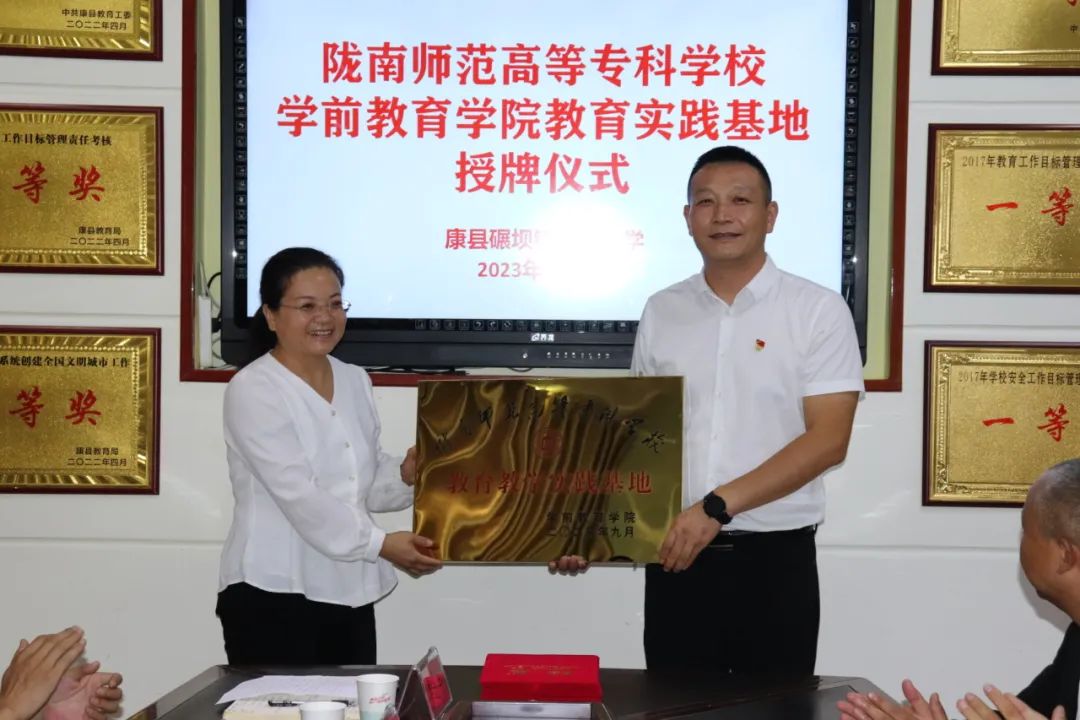 说明: https://mmbiz.qpic.cn/sz_mmbiz_jpg/dSSxVKrpEGb3c6Rxv4a9ps3XxUiaFgW6af36cOs9dtA1aQzSibOggXEgI4vDtLC7OAYaw6Hibrjybicv2h5KtzrwdA/640?wx_fmt=jpeg